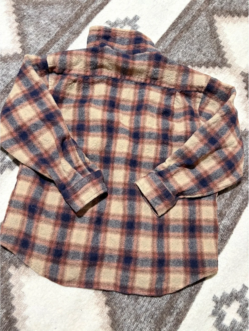 Vintage Pendleton Outdoor Shirt 100% Virgin Wool Large Plaid Button-Up